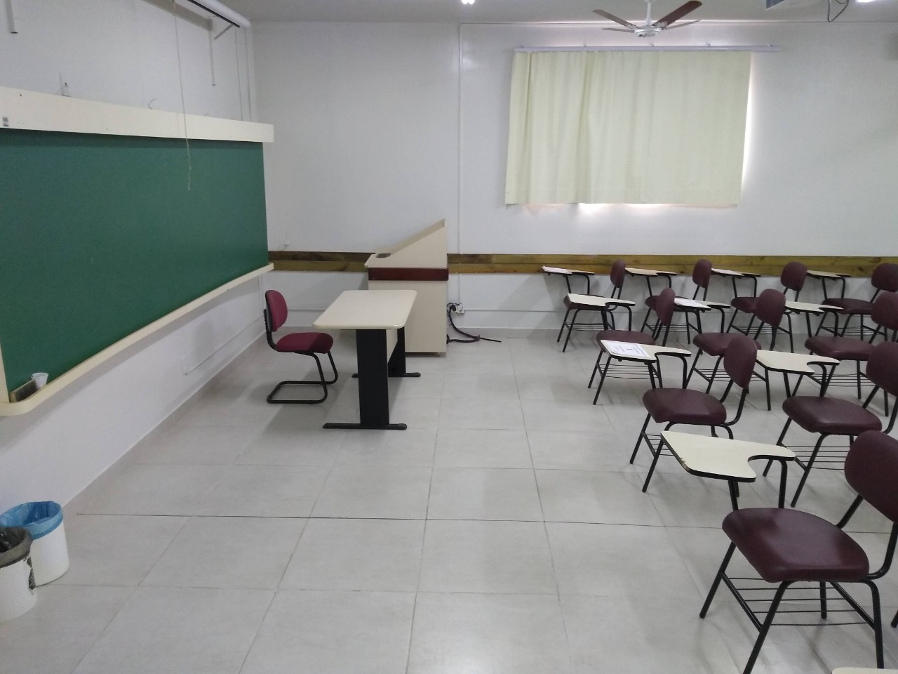 Salas De Aula Faculdade Paran Mackenzie