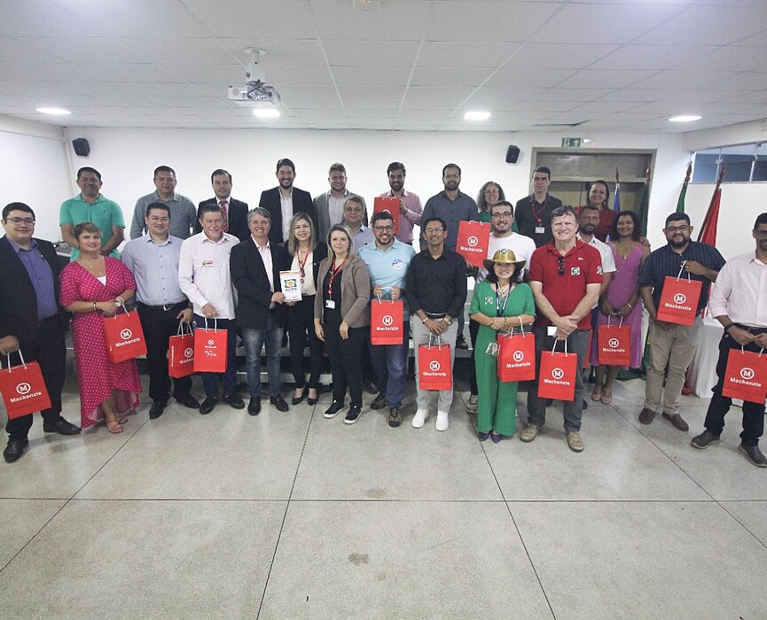 Reunião Aconteceu Para Empreendedores Da Cidade Conhecerem Descontos E ...