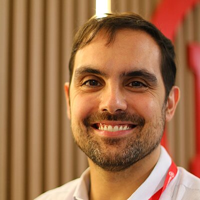 Prof. Dr. Rafael Folador Strano Prof. Dr. Rafael Folador Strano