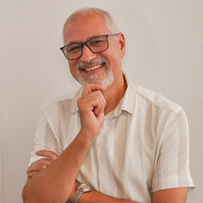 Prof. Marcelo Moreira Neumann Ph.D