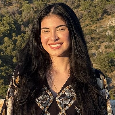 Sophia de Barros Suzuki Sophia de Barros Suzuki